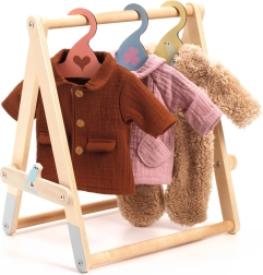 Κρεμάστρα με κρεμαστράκια για κούκλα Djeco