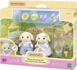 Σετ με θέμα τα λουλούδια με φιγούρες Flora Rabbit από τη SYLVANIAN FAMILIES