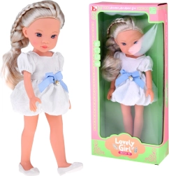 Lovely Girl μοδάτη κούκλα με λευκό φόρεμα και μπλε κορδέλα 33 εκ.