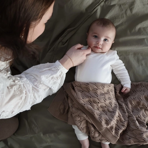 Vinter & Bloom κουβέρτα από οργανικό βαμβάκι moment taupe brown