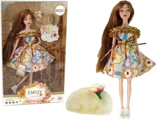 Κούκλα Emily με φθινοπωρινό καπέλο και μακριά καστανά μαλλιά