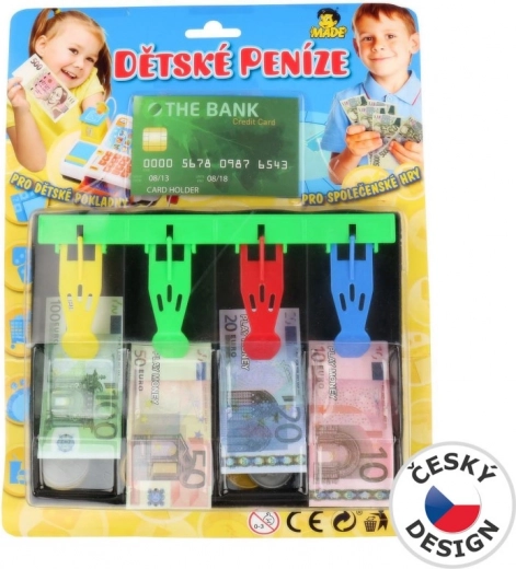 Παιδικό ταμείο με χρήματα σε ευρώ