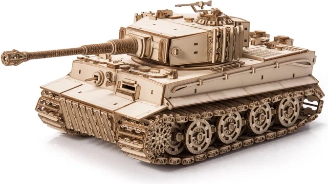Λεπτομερές ξύλινο μοντέλο του άρματος Tiger M1