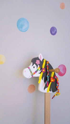 Ξύλινο άλογο hobby horse Goki Lili