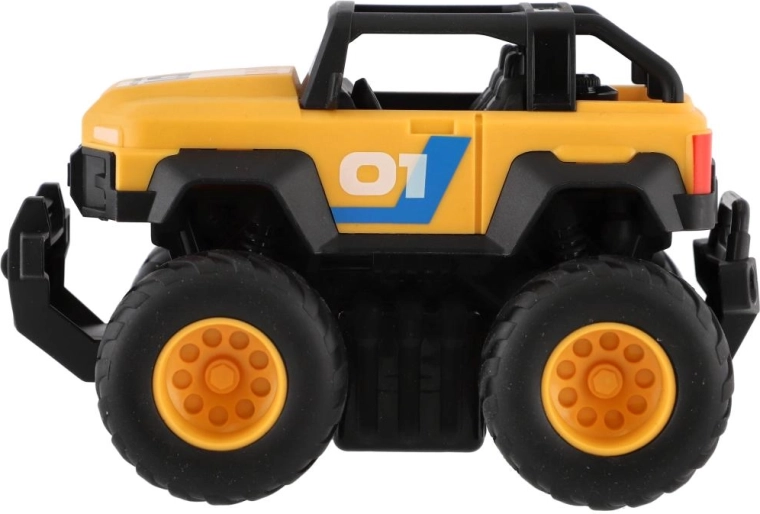 Μεγάλοι off-road τροχοί και στιβαρή κατασκευή