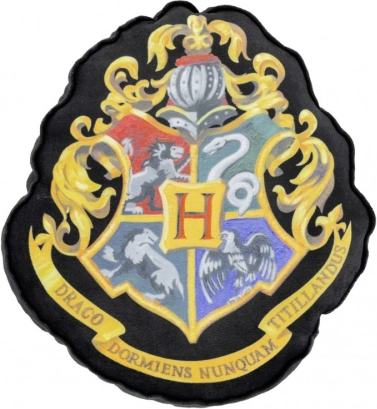 Μαξιλάρι HARRY POTTER – έμβλημα της σχολής Hogwarts, μαύρο 37 × 32 × 5 cm