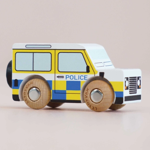 Le Toy Van ξύλινο αστυνομικό αυτοκινητάκι Bobby - 1 τεμάχιο