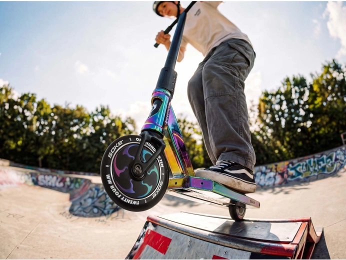 Φαρδύ boxed deck για σταθερά grind