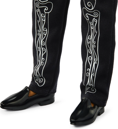 Λεπτομερώς σχεδιασμένο συλλεκτικό outfit