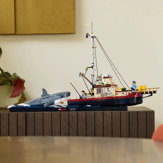 Καρχαρίας για έκθεση σε δύο παραλλαγές