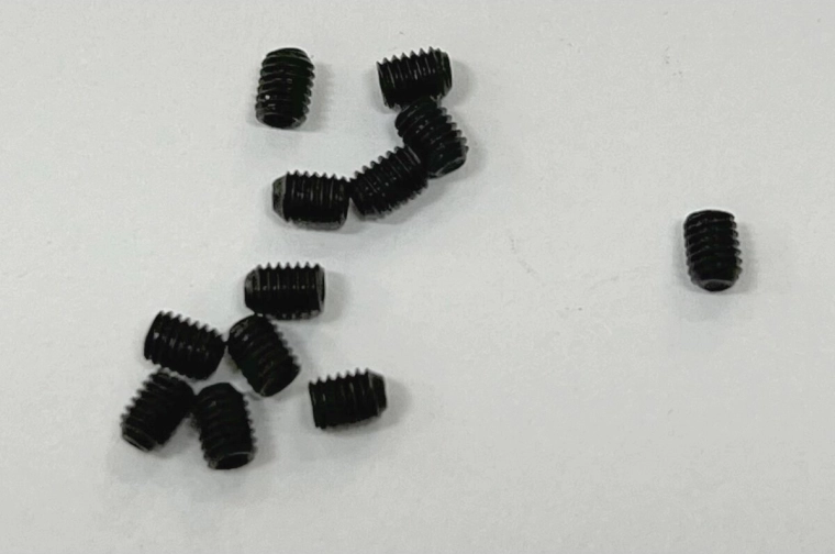 Σετ βιδών για το Whelon (σετ 8) JAMARA - 1 τεμάχιο