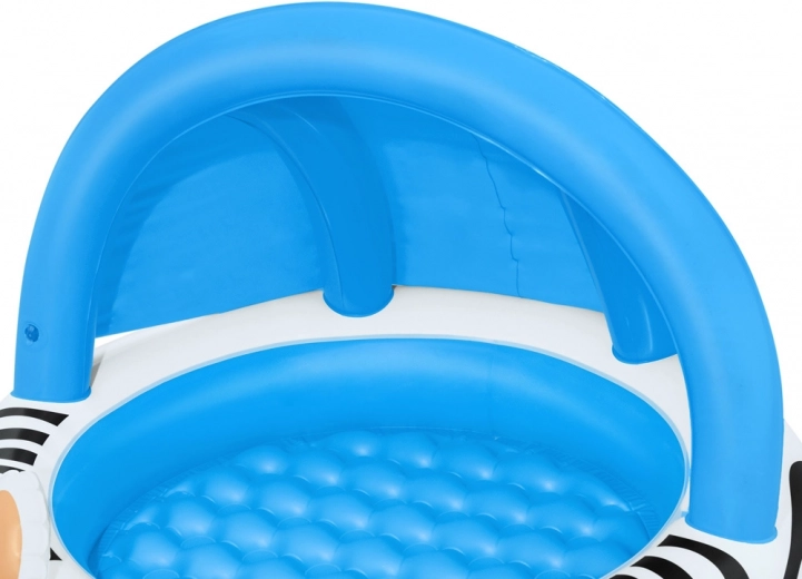 Σκιά και άνεση χάρη στο ενσωματωμένο σκίαστρο