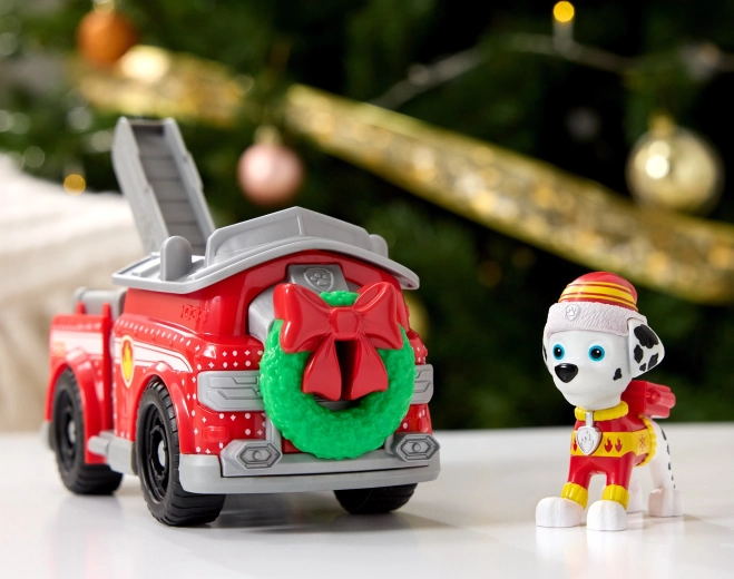 Γιορτινή εμφάνιση και παιχνιδιάρικες λεπτομέρειες