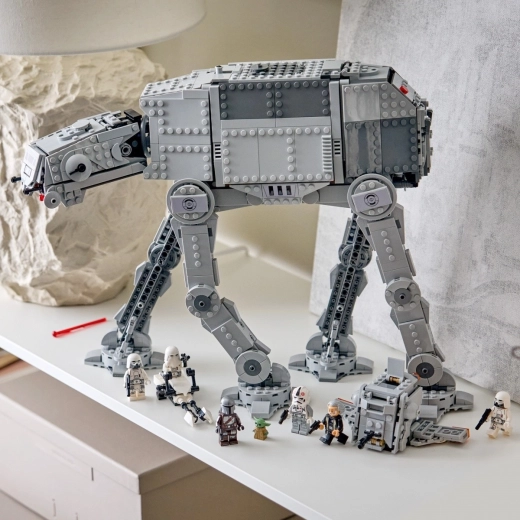 INT-4 και speeder κρυμμένα στο εσωτερικό