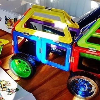 GeoSmart διαστημικό φορτηγό – μαγνητικό σετ κατασκευών με 42 κομμάτια