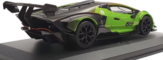 Πιστή αγωνιστική εμφάνιση Lamborghini
