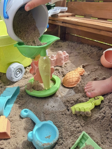 Μύλος με σουρωτήρι για νερό και άμμο