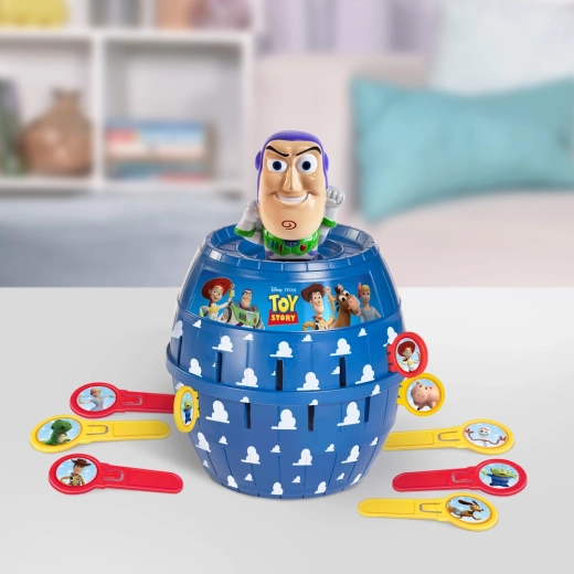 Σχεδιασμός Toy Story και σπαθιά με χαρακτήρες