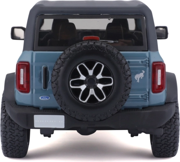Off-road στυλ Ford Bronco με ρεζέρβα