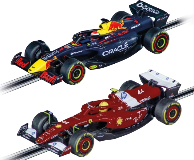 Δύο αδειοδοτημένα αυτοκίνητα Formula 1