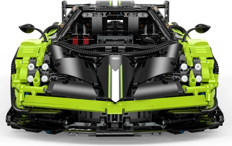 Κατασκευή σπορ αυτοκινήτου Pagani Huayra BC RASTAR σε κλίμακα 1:8, πράσινο