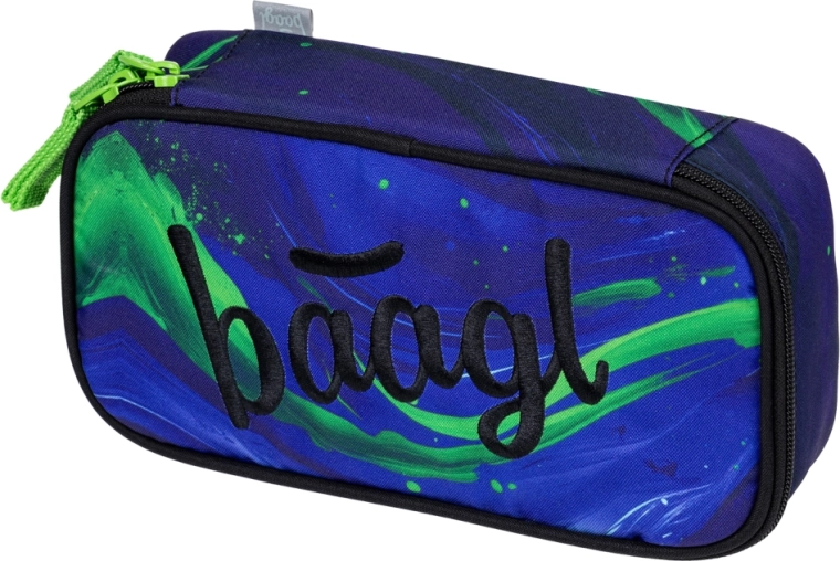 Ευρύχωρη κασετίνα και τακτοποιημένη αποθήκευση υλικών