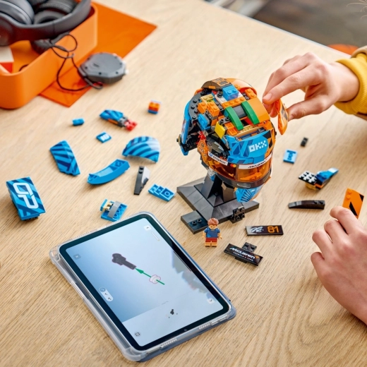Διαδραστική κατασκευή με την εφαρμογή LEGO Builder