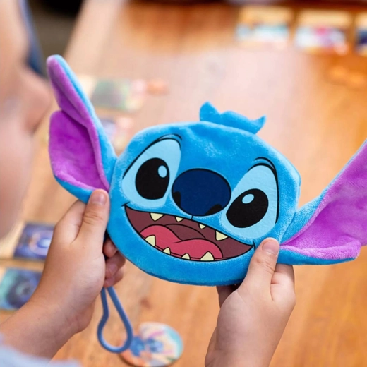 Βελούδινο πουγκί και περιπλανώμενο μάρκο Stitch στη συσκευασία