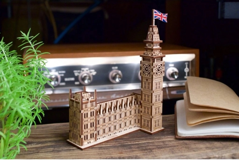 Το εμβληματικό Big Ben ως κομψή διακόσμηση