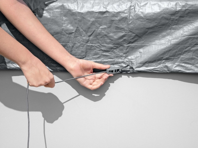 Αντιανεμική στερέωση και εφαρμογή χωρίς κενά