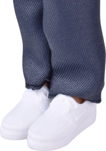 Ολοκληρωμένο outfit με αθλητικά