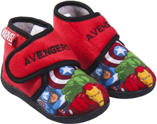 Παιδικές παντόφλες Avengers με κλείσιμο με αυτοκόλλητο