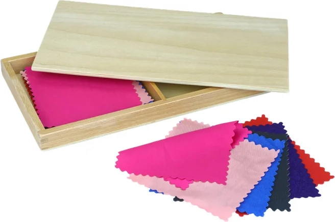 Moyo Montessori κουτί με υφάσματα