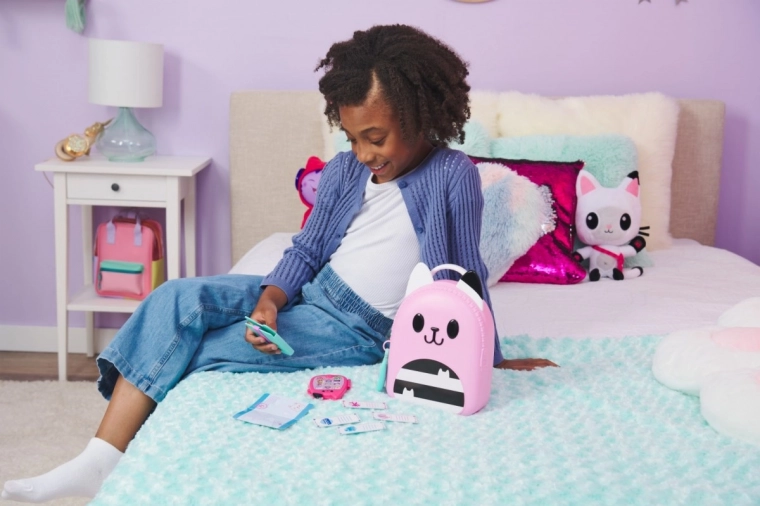 Ενισχύει τη φαντασία και το ενεργό παιχνίδι