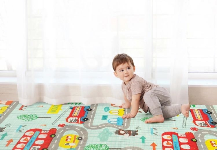 Διπλής όψεως μοτίβα: δάσος και δρομάκια