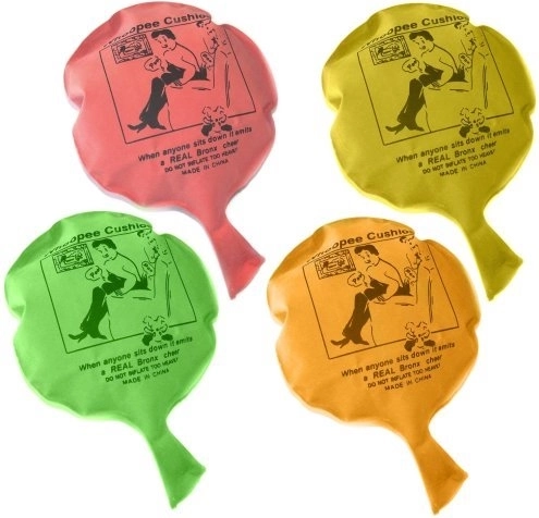 Μαξιλαράκι κλανιάς – διασκεδαστικό Whoopee cushion (μίξη σχεδίων)
