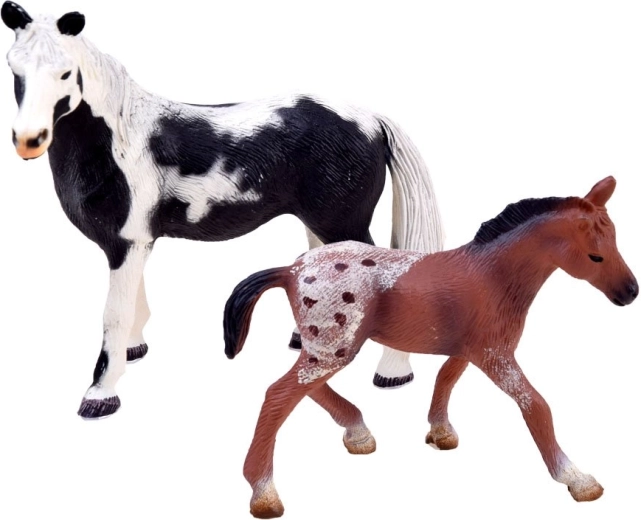 Ρεαλιστικά άλογα με λεπτές λεπτομέρειες