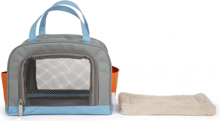 Τσάντα μεταφοράς έτοιμη για ταξίδι