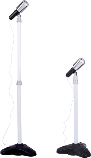 Τραγούδησε σαν αστέρι χάρη στο ρυθμιζόμενο σε ύψος μικρόφωνο