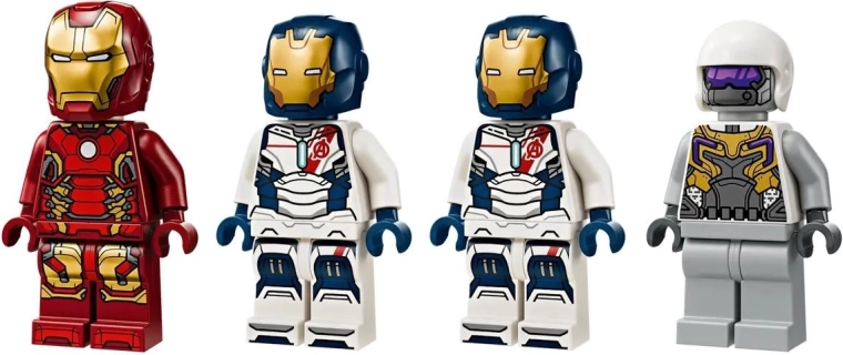 Ο Iron Man και η Iron Legion στη μάχη