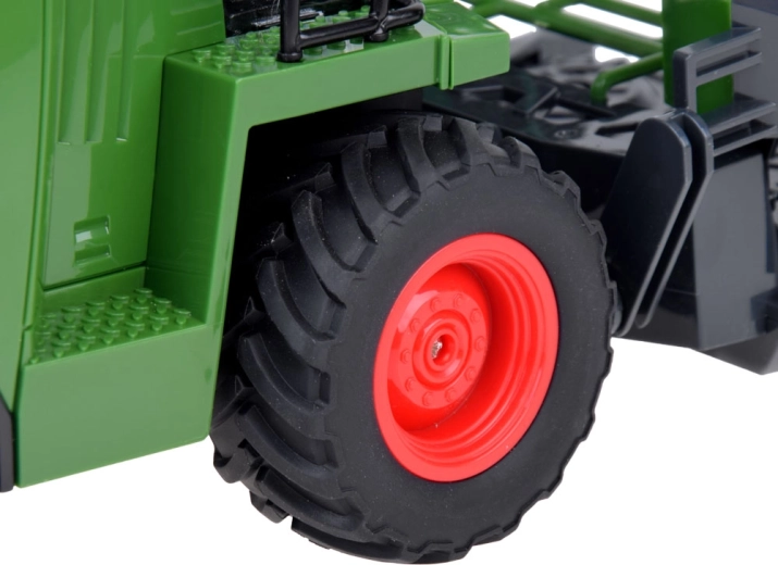 Ανθεκτικοί τροχοί και λεπτομερής κατασκευή