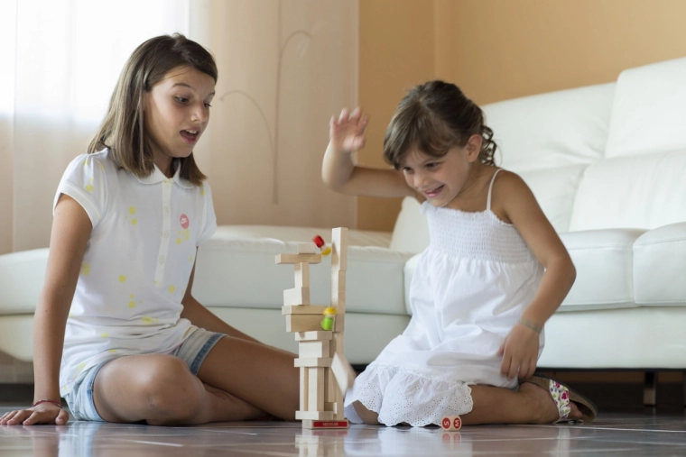 Αναπτύσσει επιδεξιότητα