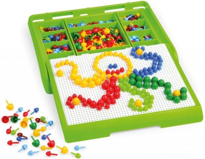 Πολύχρωμη και δημιουργική κατασκευή