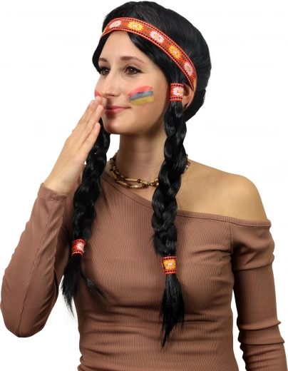 Μακριές μαύρες πλεξούδες για έντονο εφέ