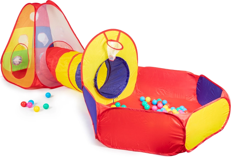 Σκηνή, τούνελ και στεγνή πισίνα σε ένα