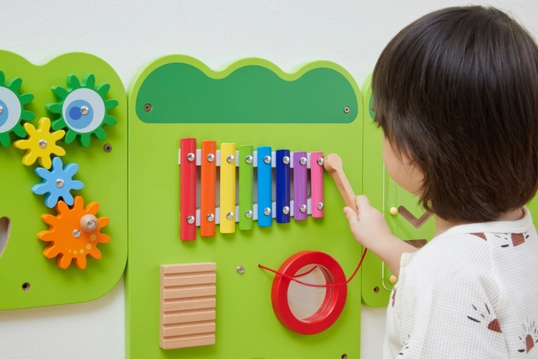 Μουσικό πάνελ με ξυλόφωνο