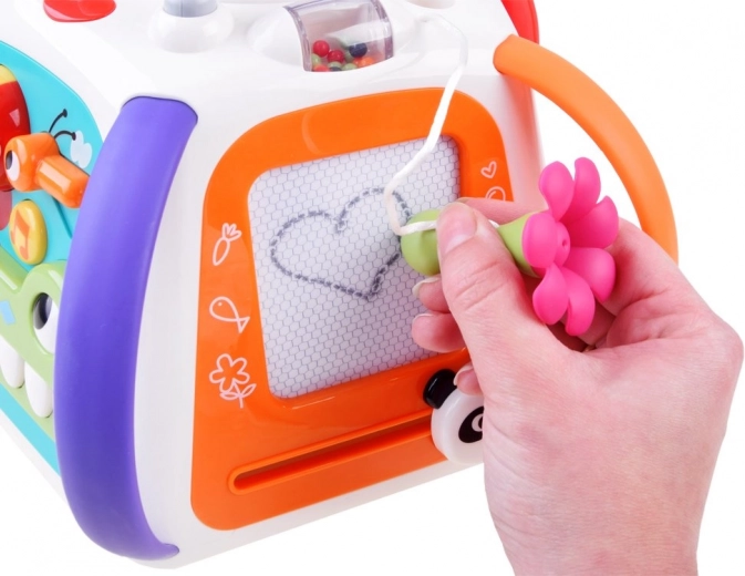 Ζωγραφική στη μίνι επιφάνεια και οπτικές κινήσεις