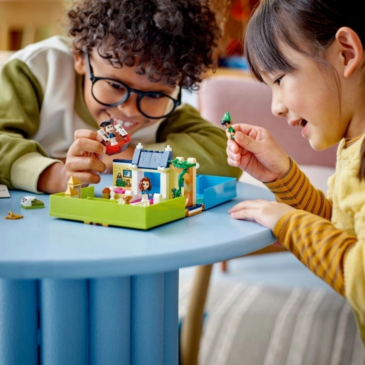 Φορητό βιβλίο γεμάτο φαντασία