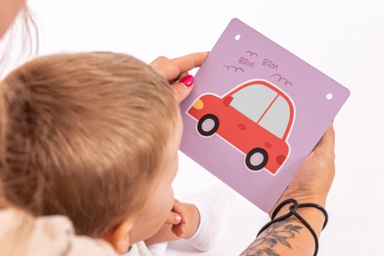 Μεγάλες, ανθεκτικές και εύκολες στο κράτημα κάρτες