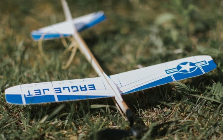 Ελαφριά κατασκευή από μπάλσα